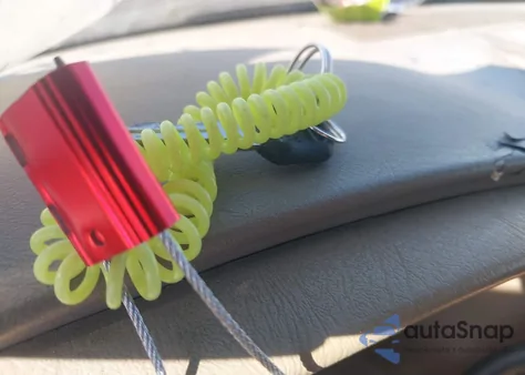 1998 GMC Safari Sle from USA, damaged, VIN 1GKEL19W1WB522194